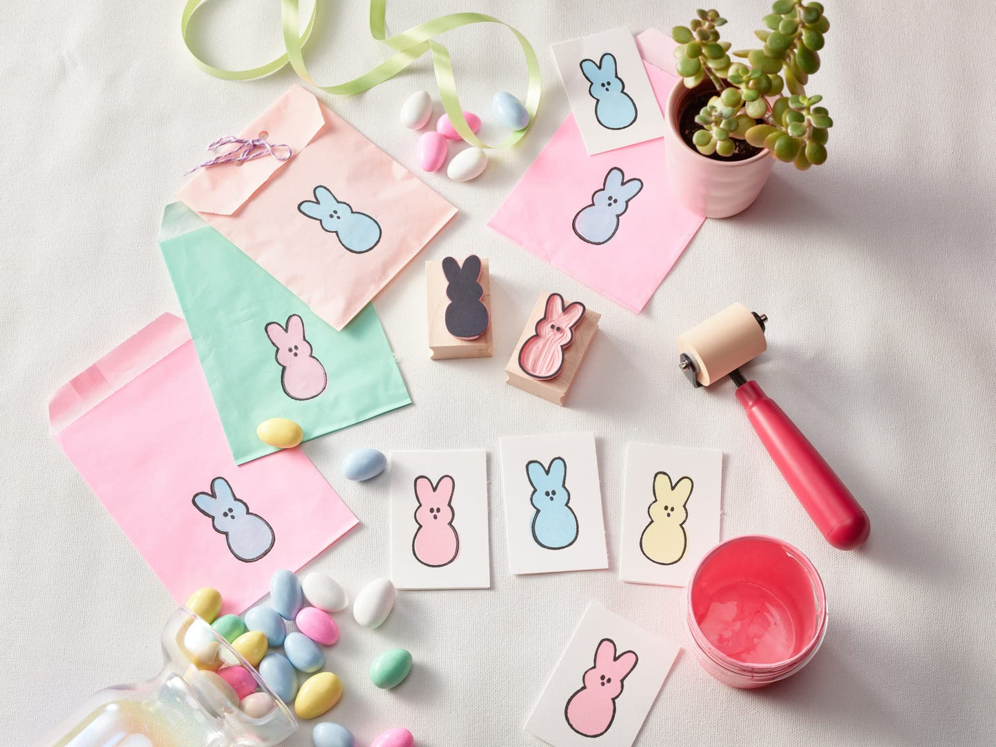 Speedball Block Printing Fabric Deluxe Kit, 14 Pieces, Includes Inks, Brayer, Bench Hook, Lino Handle and Cutters, Speedy-Carve Relief Blocks